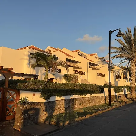 Apartament Fantastic Duplex With Terrace, Pools, And Beach Access Playa de las Americas (Tenerife)